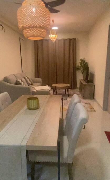 ORKED VANDA, 3 Bedroom apartment, SEAVIEW NETFLIXWIFIYOUTUBE Kuala Terengganu Buitenkant foto